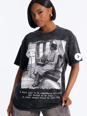 Fashion Nova Black Washed Graphic Crewneck Tee oversized L NWT